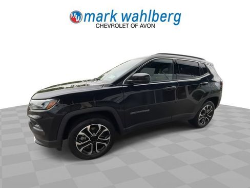 Used 2024 Jeep Compass Limited w/ Sun and Sound Group AWD/4WD image 4