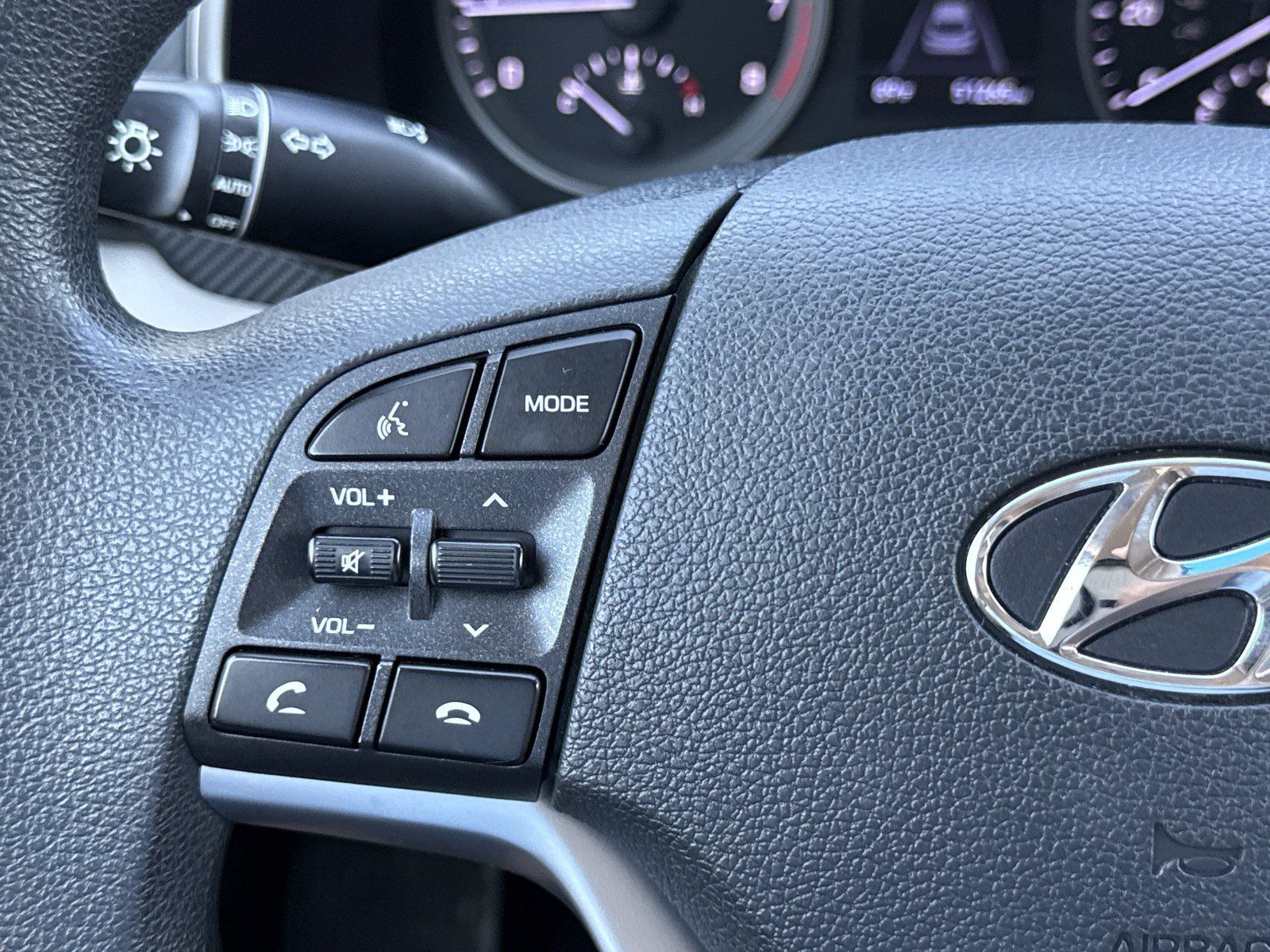 Used 2020 Hyundai Tucson Value FWD image 19