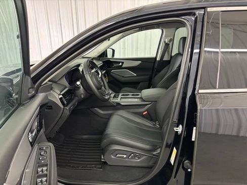 Used 2026 Acura MDX FWD image 2