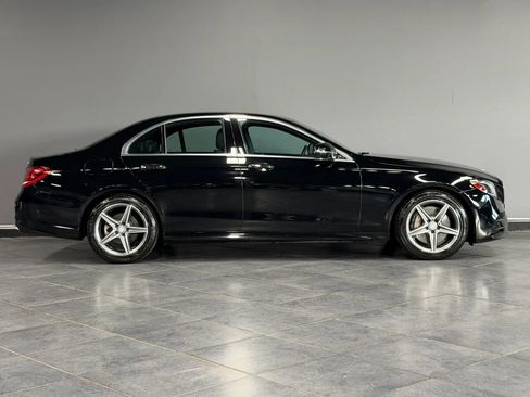 Used 2017 Mercedes-Benz E 300 4MATIC image 5