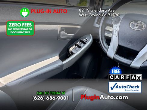 Used 2015 Toyota Prius Four FWD image 13