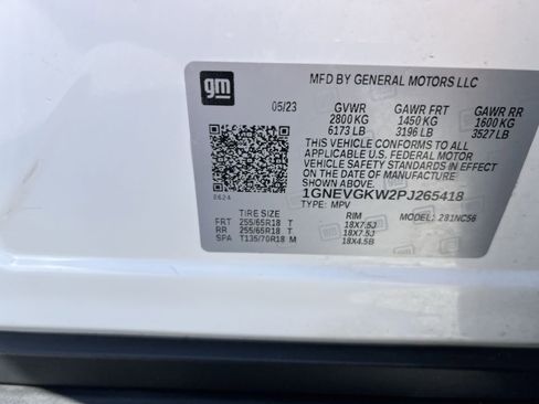 Used 2023 Chevrolet Traverse LT w/ LPO, Floor Liner Package AWD/4WD image 28