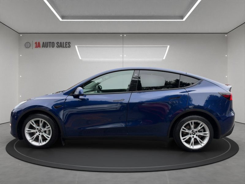 Used 2021 Tesla Model Y Long Range AWD/4WD image 2