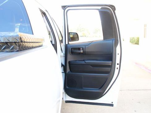 Used 2014 Toyota Tundra SR image 29