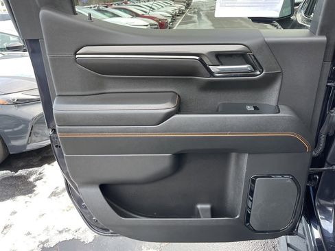 Used 2022 GMC Sierra 1500 AT4 w/ AT4 Premium Package image 18