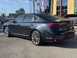 Certified 2019 Kia Cadenza Limited image 3