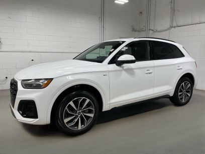 Used 2024 Audi Q5 2.0T Premium w/ Summer of Audi Package