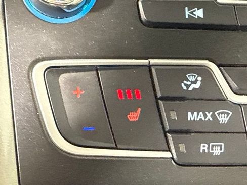 Used 2019 Ford Fusion SEL FWD image 23