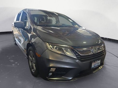 Used 2018 Honda Odyssey EX image 2