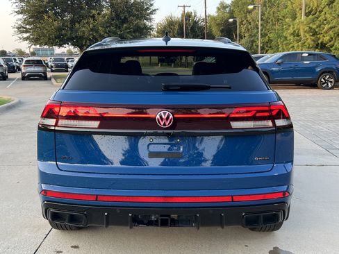 Certified 2026 Volkswagen Atlas Cross Sport SEL R-Line AWD/4WD image 8