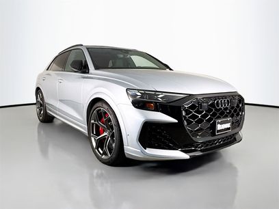 New 2025 Audi RS Q8 performance