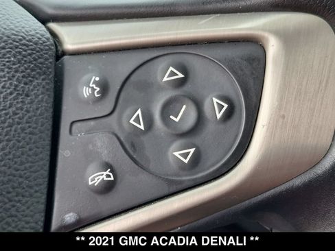Used 2021 GMC Acadia Denali w/ Denali Ultimate Package AWD/4WD image 7