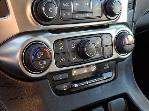 Used 2019 Chevrolet Tahoe LS image 16