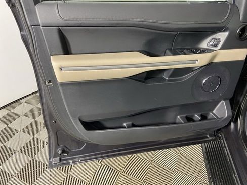 Used 2024 Ford Expedition Max Limited image 17