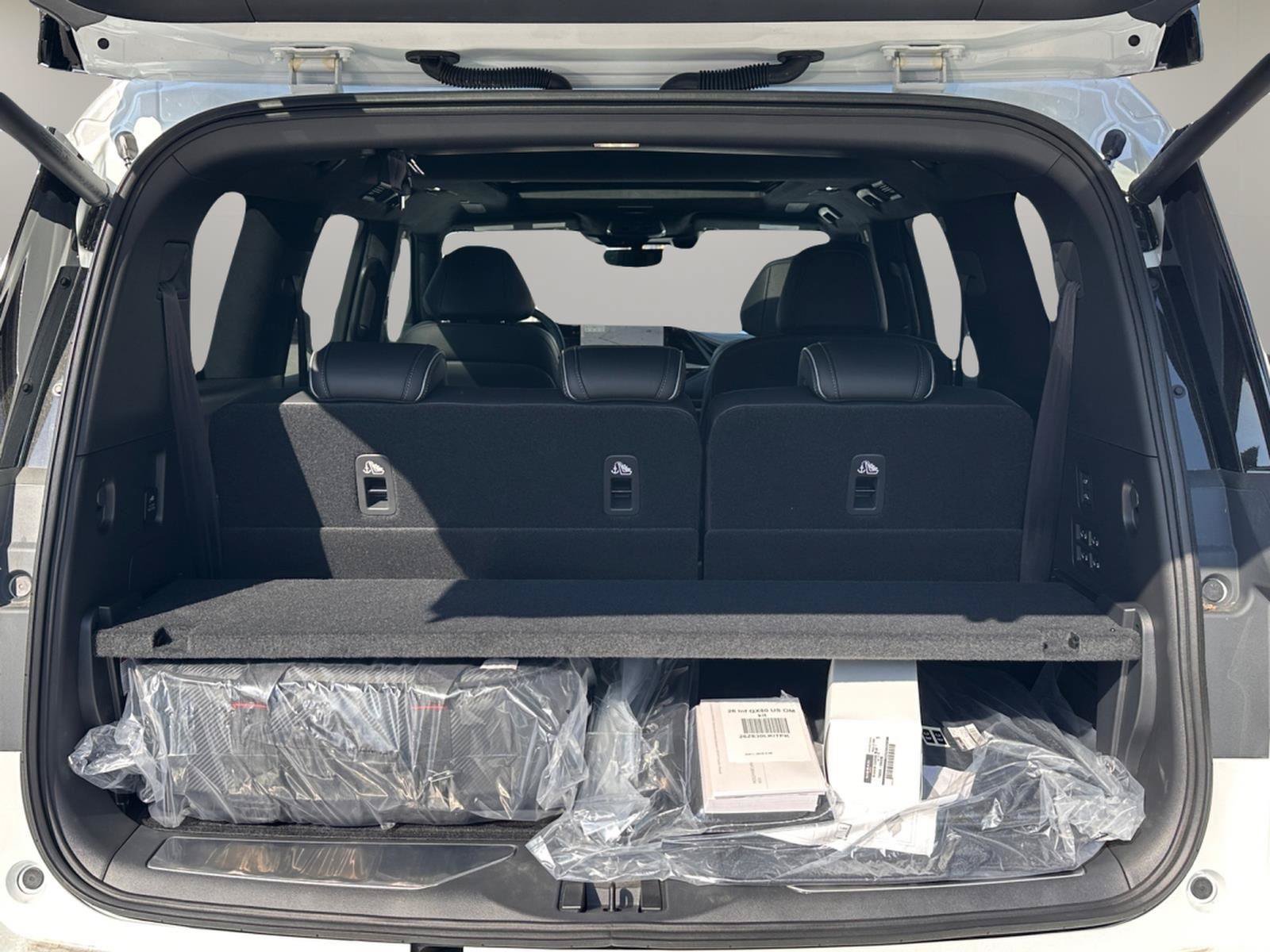 New 2026 INFINITI QX80 Autograph w/ Premium Cargo Package AWD/4WD image 5