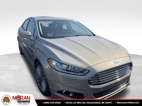 Used 2016 Ford Fusion Titanium FWD image 2