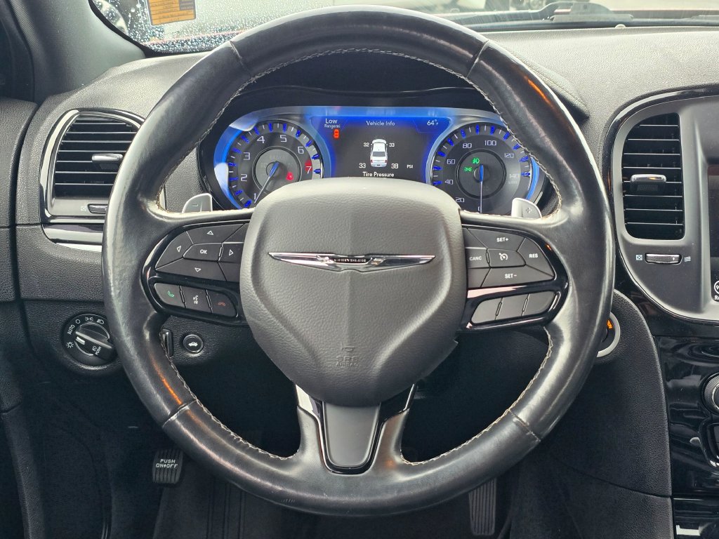 Used 2019 Chrysler 300 S AWD/4WD image 19