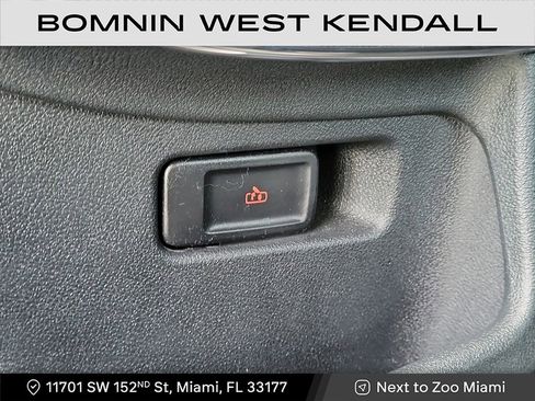 Used 2023 Lincoln Aviator Reserve image 32