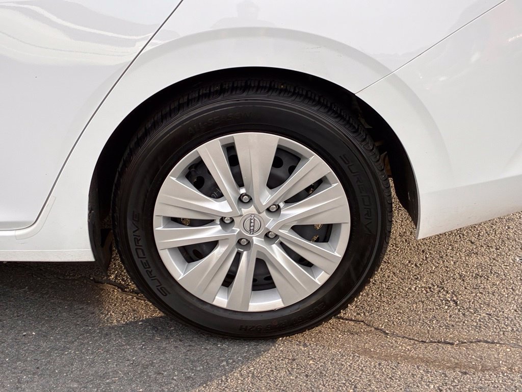 Used 2024 Nissan Sentra S FWD image 44