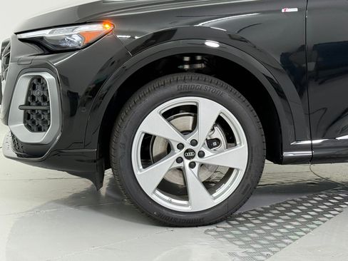 New 2025 Audi Q5 Premium Plus image 12