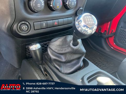 Used 2018 Jeep Wrangler Unlimited Sport S image 12