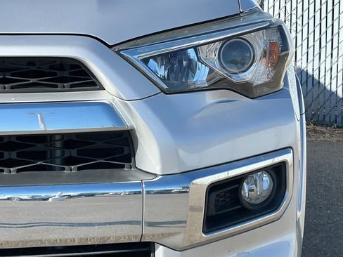 Used 2016 Toyota 4Runner Limited AWD/4WD image 14