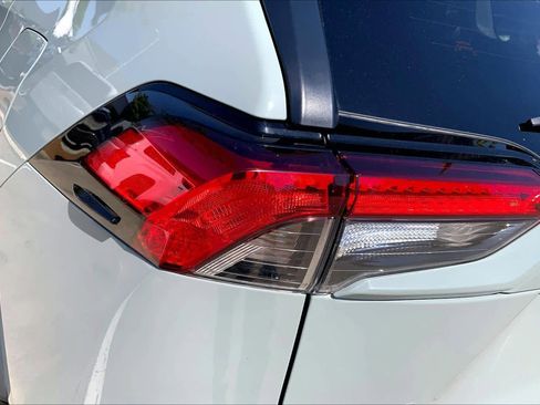Used 2023 Toyota RAV4 XLE FWD image 27