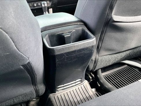 Used 2020 Toyota Tacoma TRD Off-Road w/ Technology Package image 34