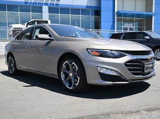 Used 2023 Chevrolet Malibu LT FWD video 1