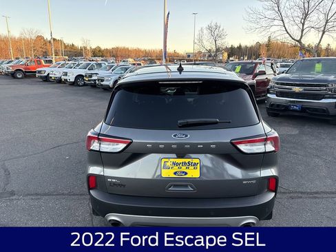 Used 2022 Ford Escape SEL image 7
