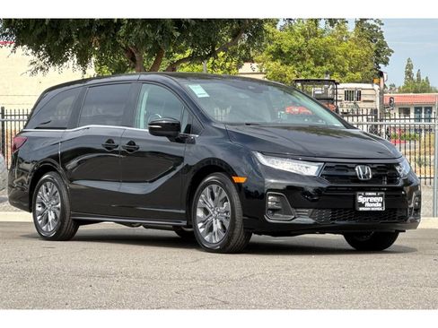 New 2025 Honda Odyssey Touring image 2