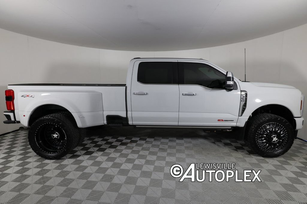 Used 2025 Ford F350 Platinum w/ Platinum Plus Package AWD/4WD image 4