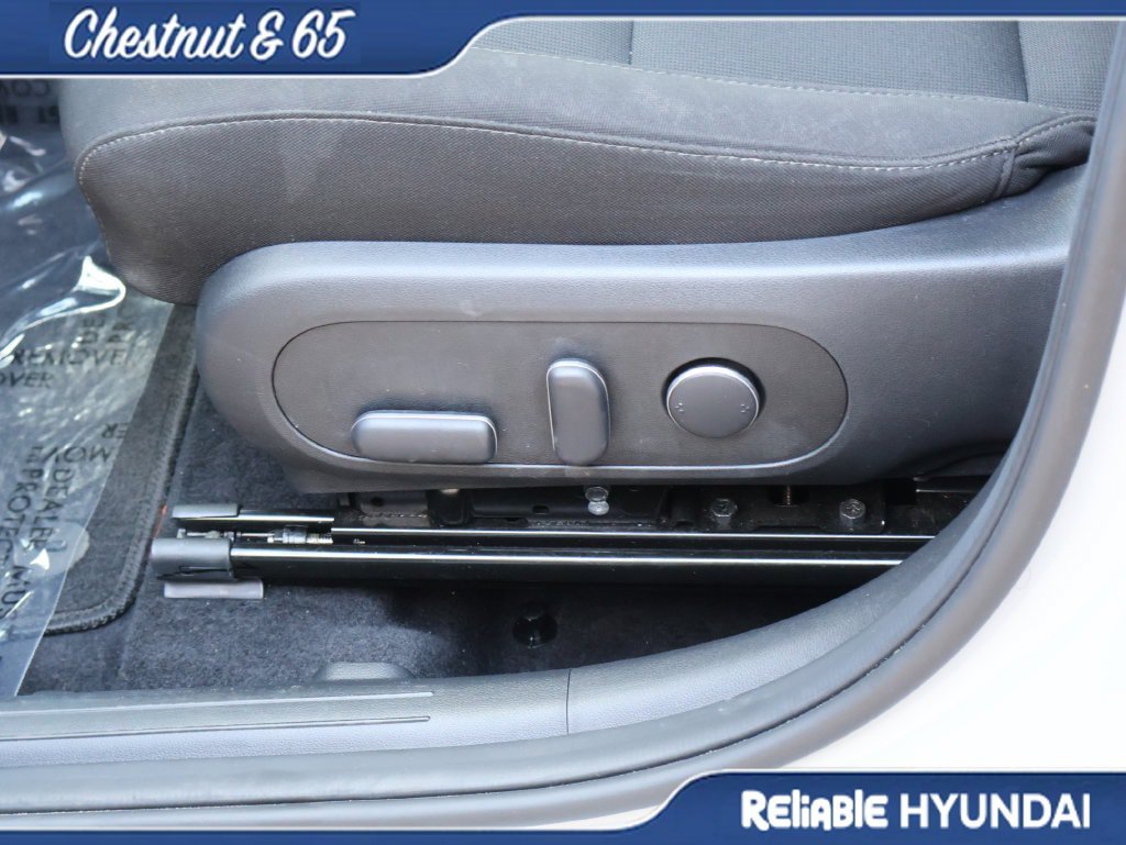 Certified 2024 Hyundai Kona SEL w/ Convenience Package FWD image 23