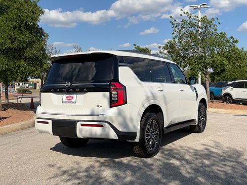 New 2026 Nissan Armada SL w/ Captain's Chari Seat Package AWD/4WD image 5