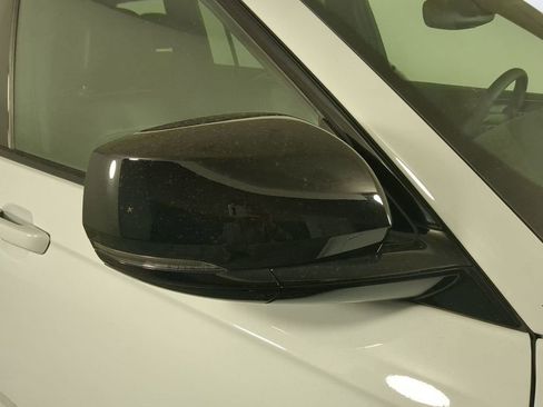 Used 2024 Jeep Grand Cherokee L Laredo image 12