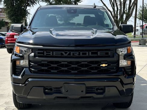 Used 2023 Chevrolet Silverado 1500 Custom w/ LPO, Dark Essentials Package RWD image 9