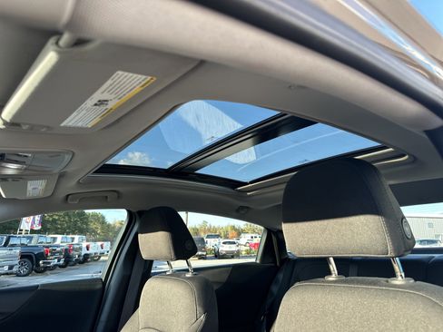 Used 2024 Chevrolet Malibu LT image 31