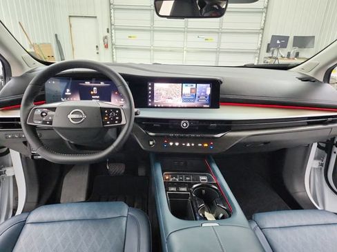 Used 2025 Nissan Murano Platinum w/ Cargo Package AWD/4WD image 26