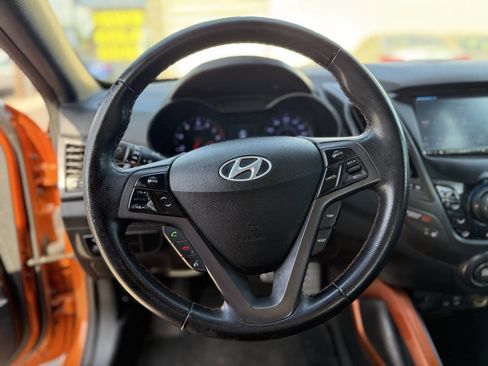 Used 2016 Hyundai Veloster Turbo FWD image 15