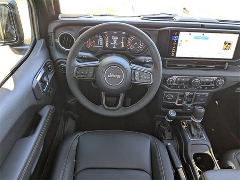 New 2025 Jeep Gladiator Sport image 16