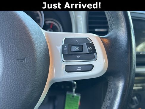 Used 2015 Volkswagen Beetle 1.8T image 12