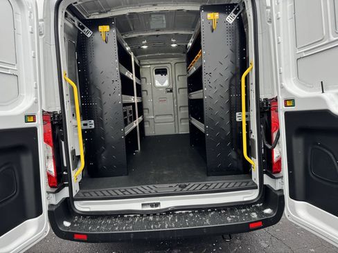New 2026 Ford Transit 250 148 Medium Roof image 24