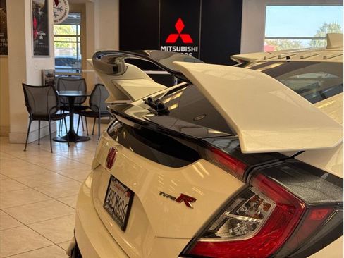 Used 2019 Honda Civic Type R image 26