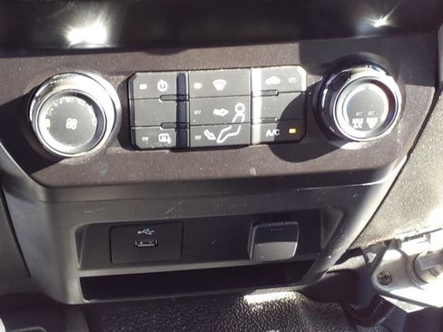 Used 2019 Ford F550 4x4 SuperCab Super Duty image 19