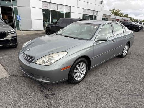 Used 2002 Lexus ES 330 image 2