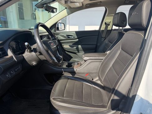 Used 2020 GMC Acadia Denali w/ Technology Package AWD/4WD image 15