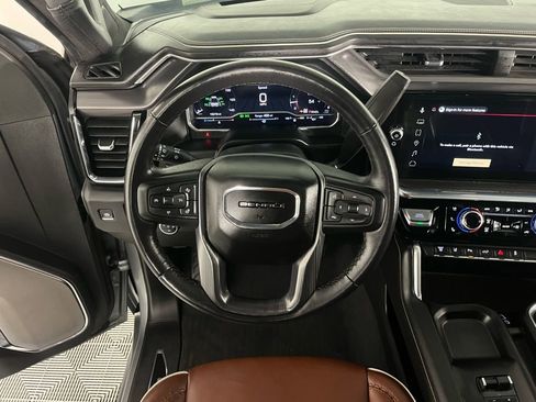 Used 2024 GMC Sierra 2500 Denali Ultimate image 15