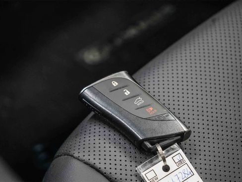 Used 2024 Lexus ES 350 image 27