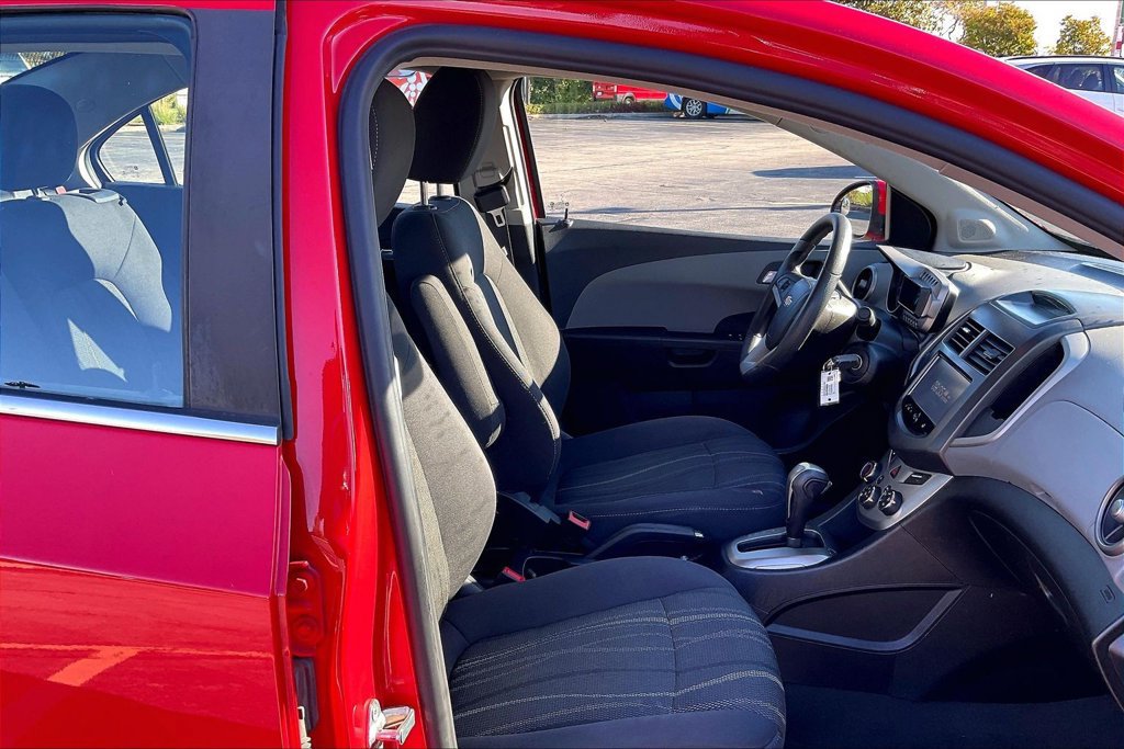 Used 2014 Chevrolet Sonic LT w/ Advanced Safety Package FWD image 8