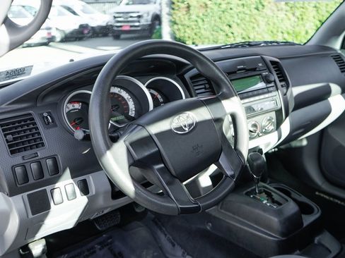 Used 2012 Toyota Tacoma 2WD Regular Cab image 18